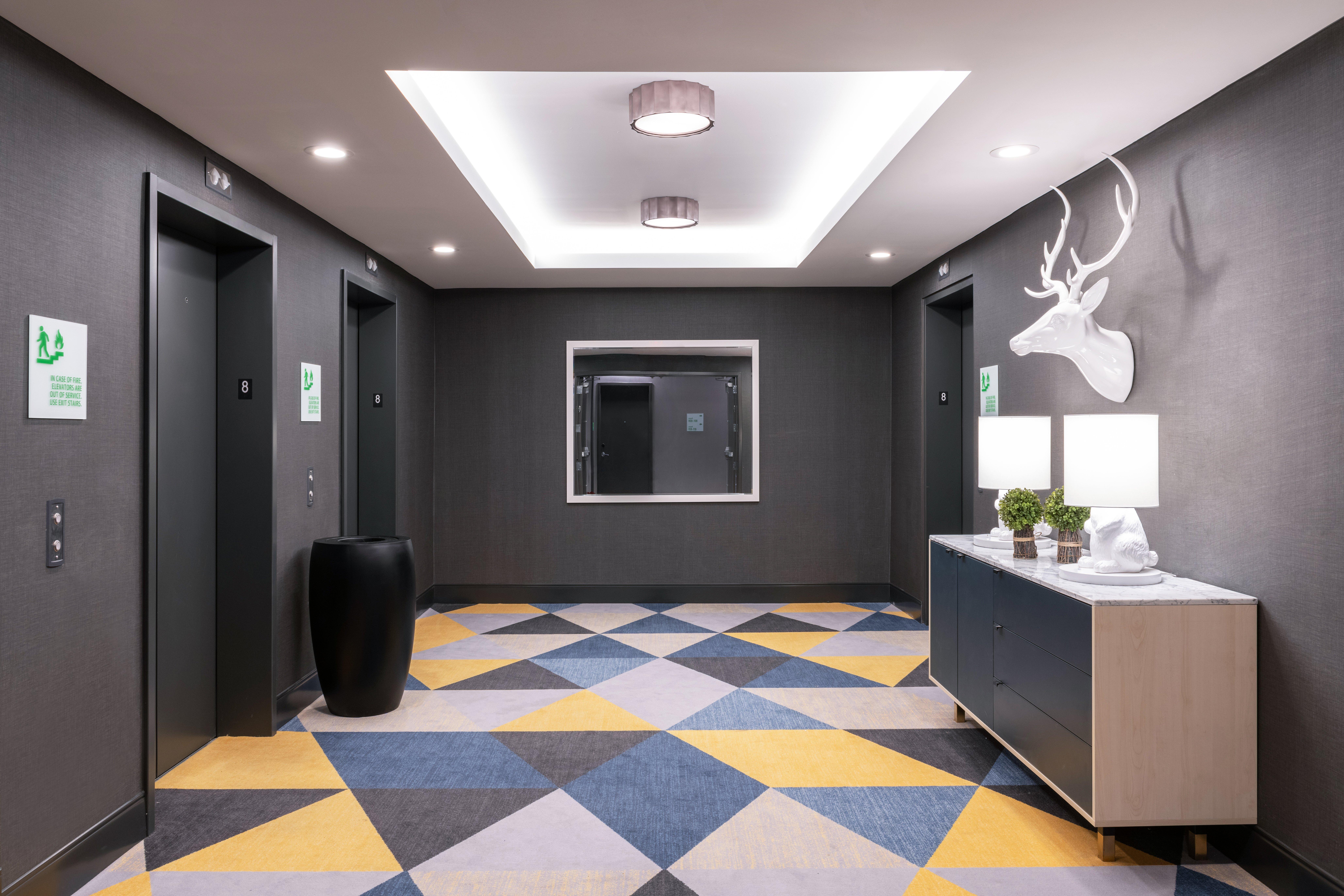 Holiday Inn & Suites Nashville Downtown Broadway Экстерьер фото