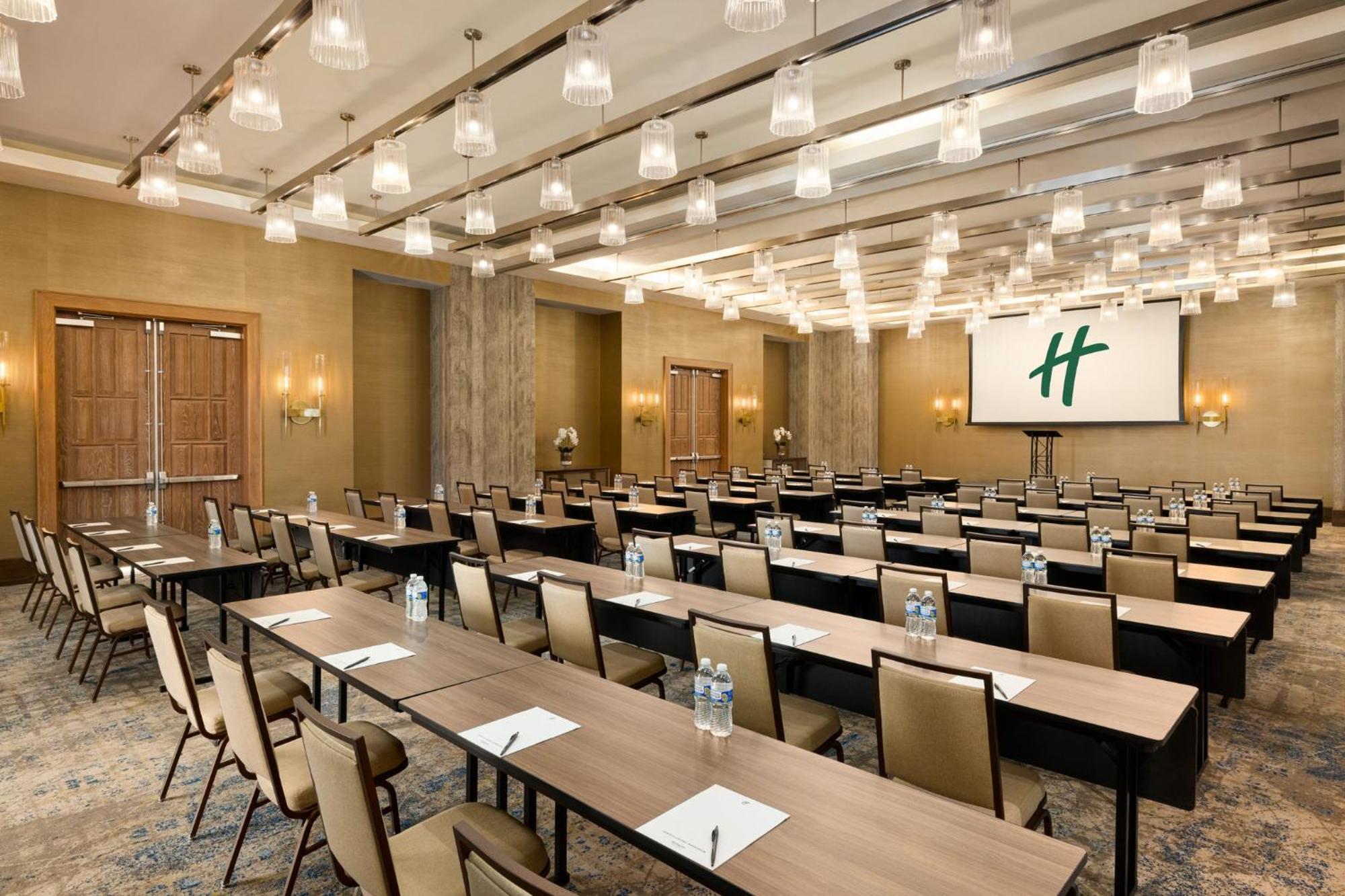Holiday Inn & Suites Nashville Downtown Broadway Экстерьер фото